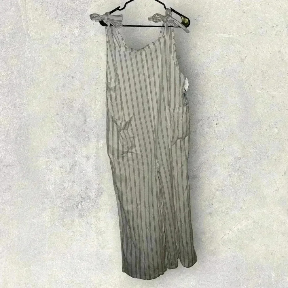 O’Neiil XL jumpsuit NWT